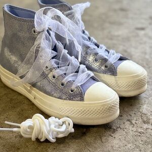 Stylish Women's High-Top Sneakers